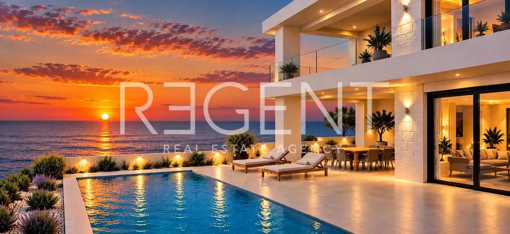 Villa 550 m², piscine, vue sur mer, 200 mètres de la mer — Ražanj
