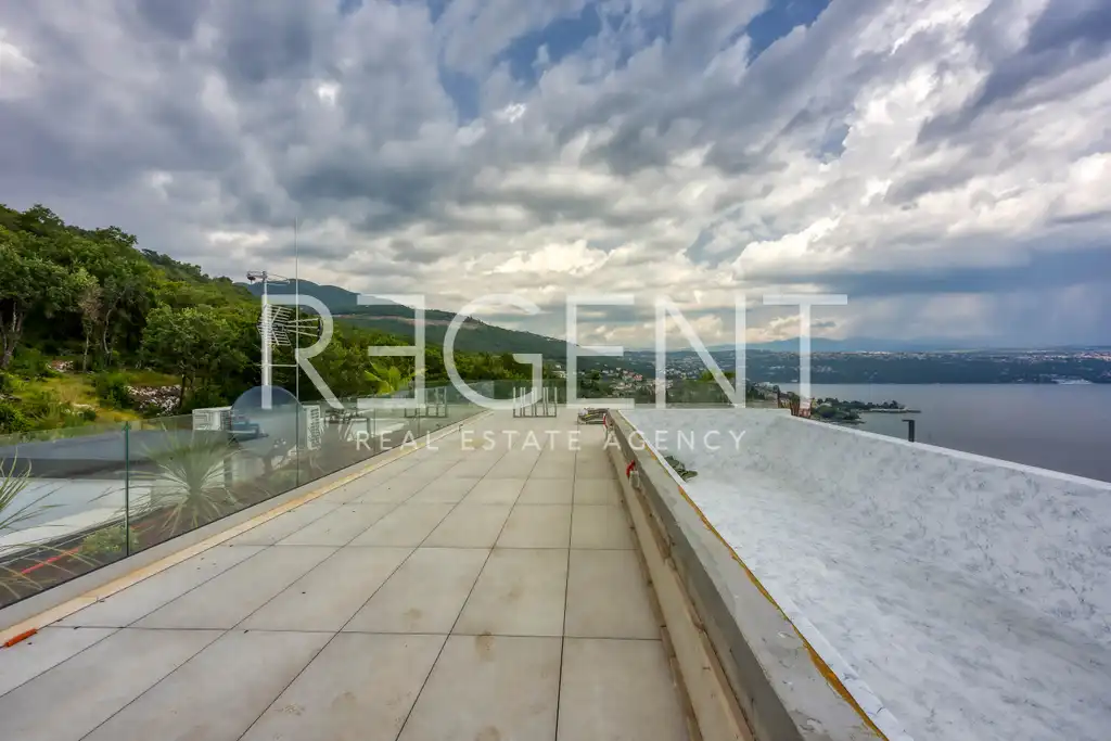Kvarner, Opatija - Luxuriöses Penthouse mit Pool, Neubau 275 m2