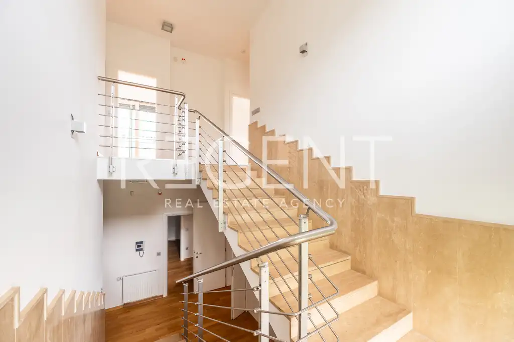 Zagreb, Srebrnjak – Naložbena priložnost: hiša s 3 apartmaji