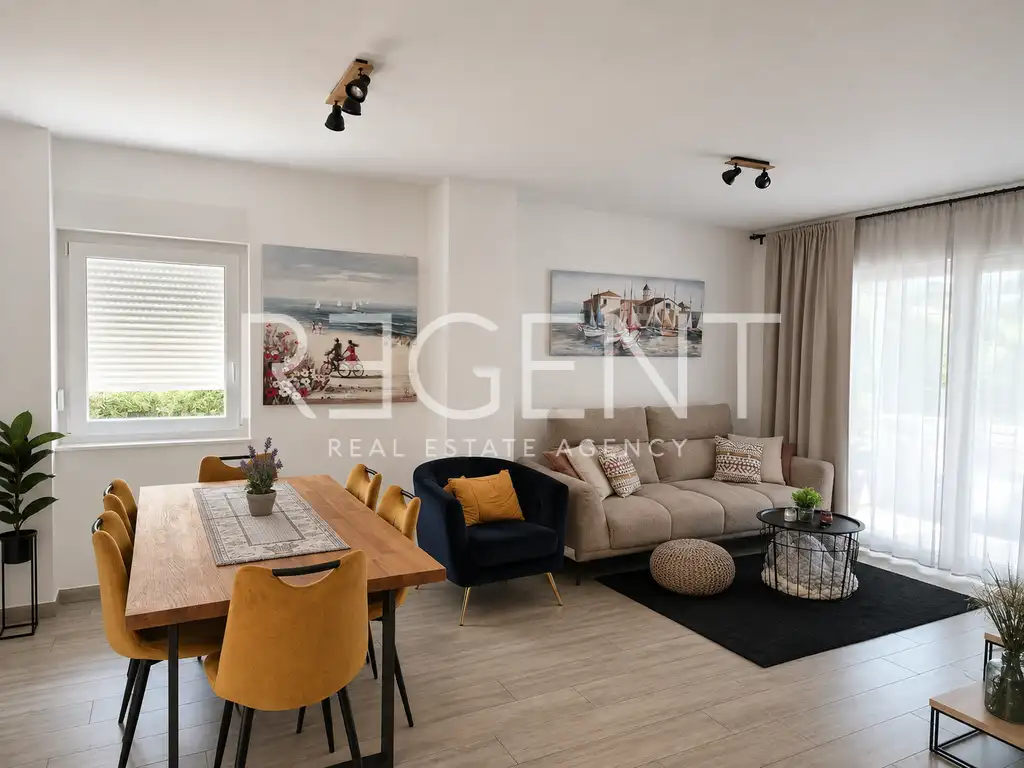 Parenzo, dintorni – casa di 135 mq, arredata con piscina e giardino.