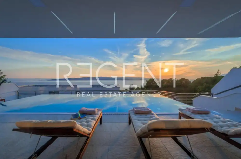 Makarska, Baška Voda - Luxury villa 400 m2 with sea view