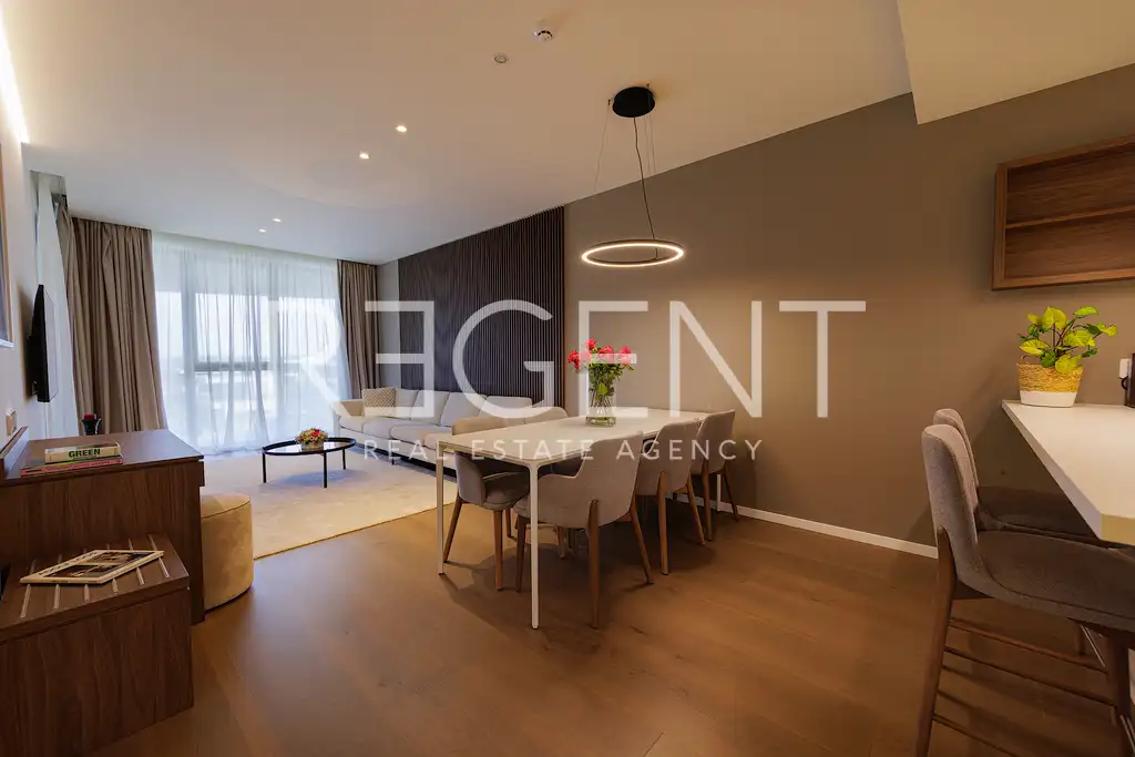 Istra, Petram Resort – trosoban apartman 95 m², balkon, pogled na park