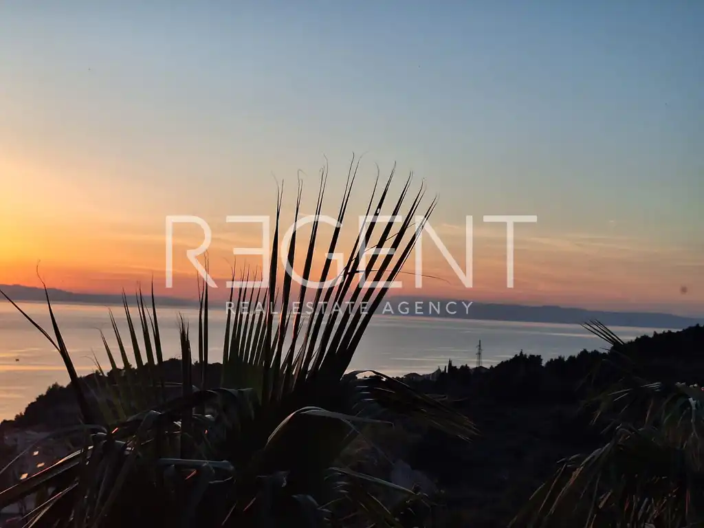Podgora - Stavebný pozemok s výhľadom na more 950 m2