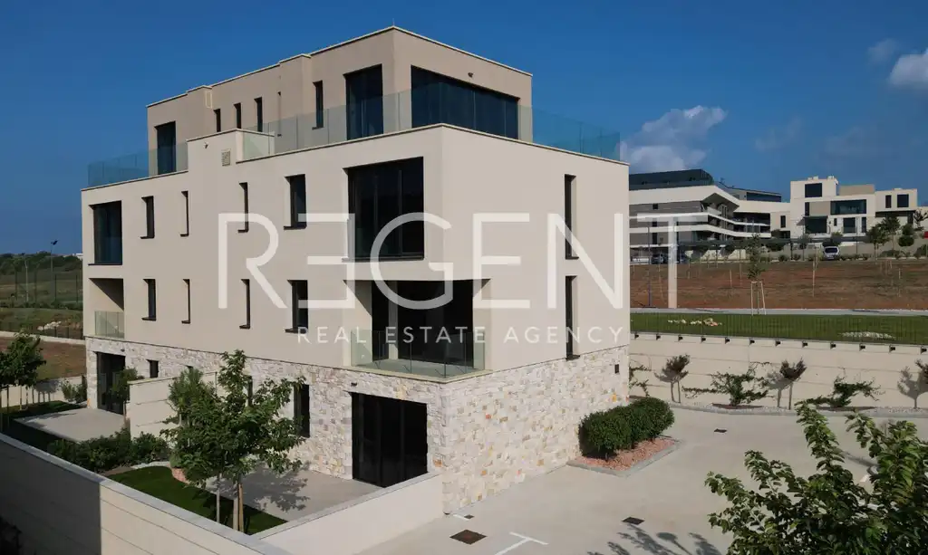 Istra, Savudrija, Crveni Vrh – Petram Resort Apartman u luksuznom kompleksu 100 m2
