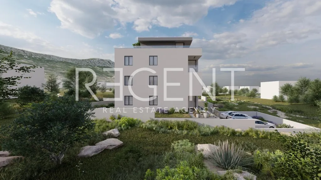 Split, Kaštel Lukšić - Trojizbový byt s priestrannou záhradou 68 m2 novostavba