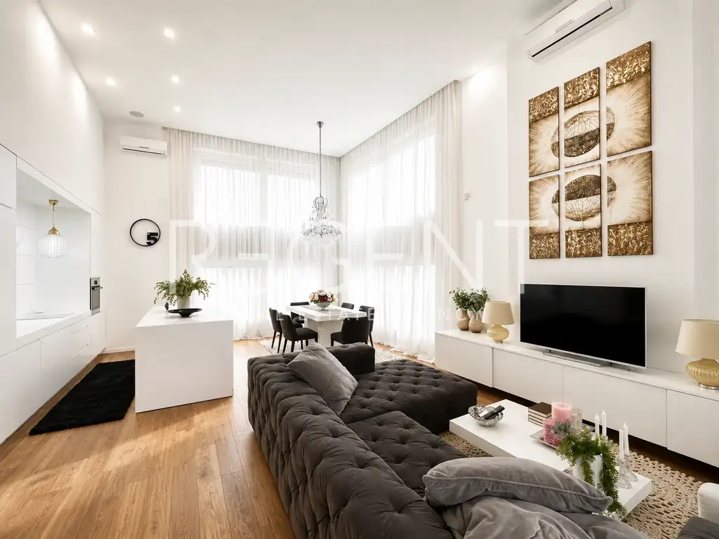 Dům 370 m², Maksimir — 4 ložnice, zahrada, garáž