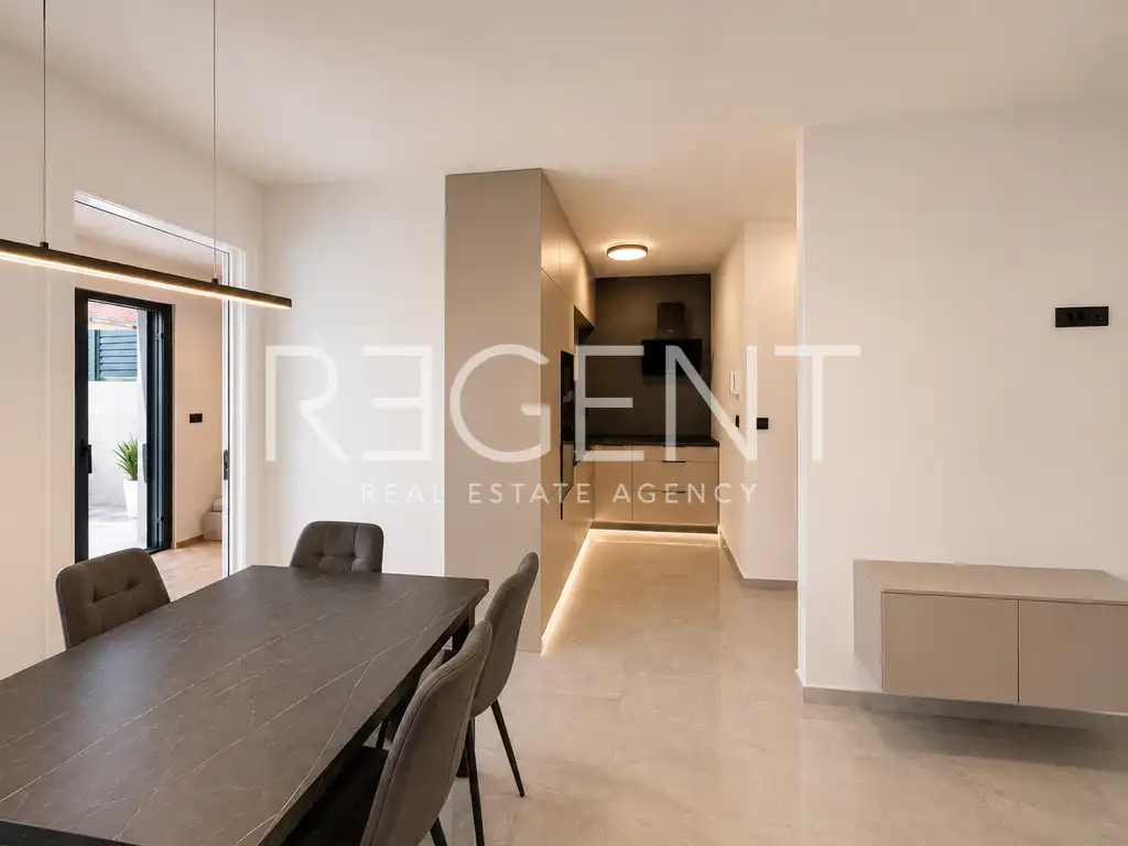 Brodarica, Šibenik 40,25 m², novostavba - 2-izbový, dvor, parkovanie