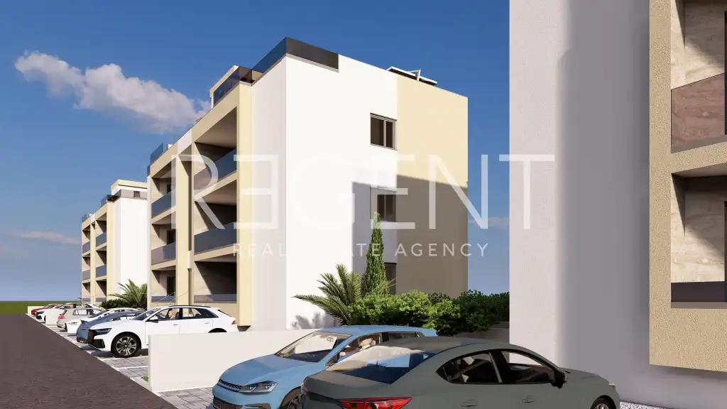 Privlaka – apartment 88 m², yard 90 m², 120 m from the sea
