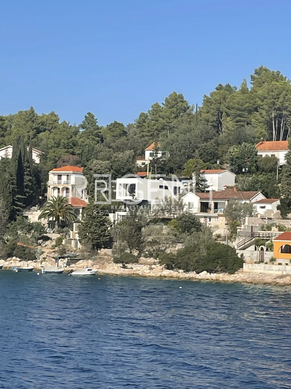 Korčula, Blato - stavebný pozemok prvý rad pri mori 12 294 m2