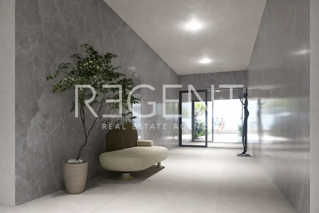 Umag – stan 75m2, balkon 57m2, garažno mjesto u blizini mora