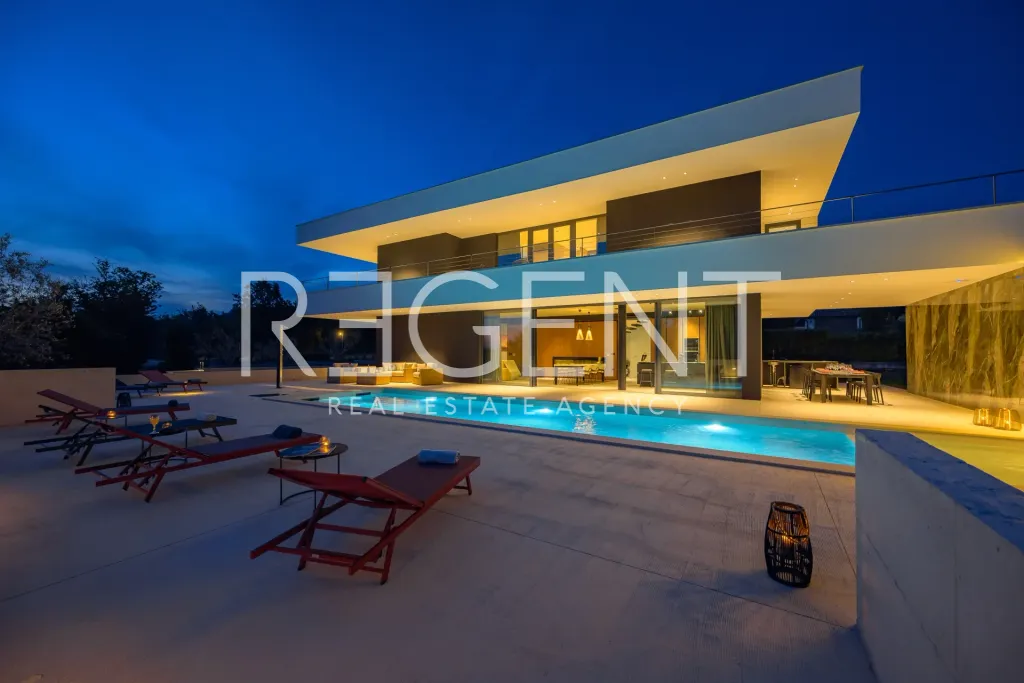 Istra, Oprtalj - Luxusná dizajnérska vila 682 m2 novostavba