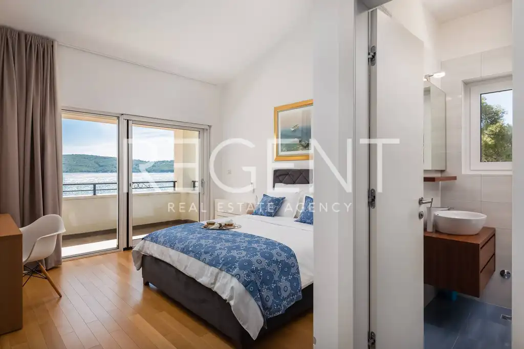 Šibenik - Wunderschöne Luxusvilla am Meer 1000 m2