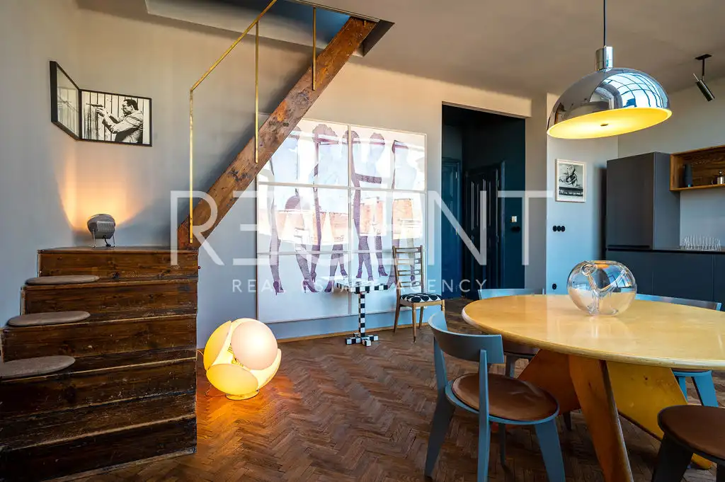Zagreb, Masarykova – Artistic duplex with 6-meter ceilings