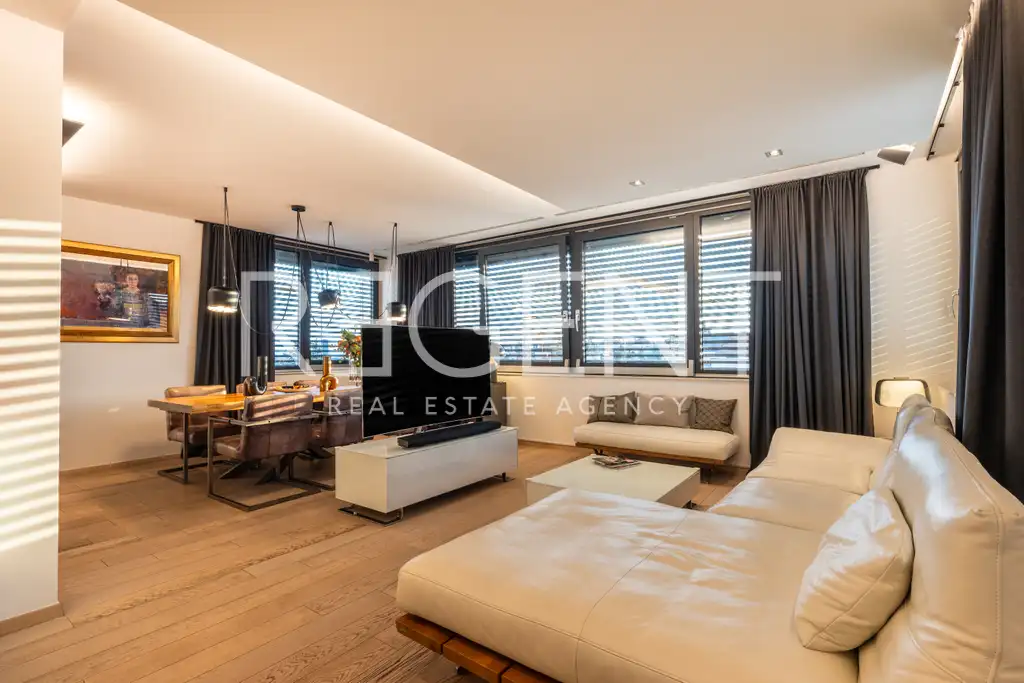 Zagreb, Lower Town - Luxury penthouse with panoramic roof terrace