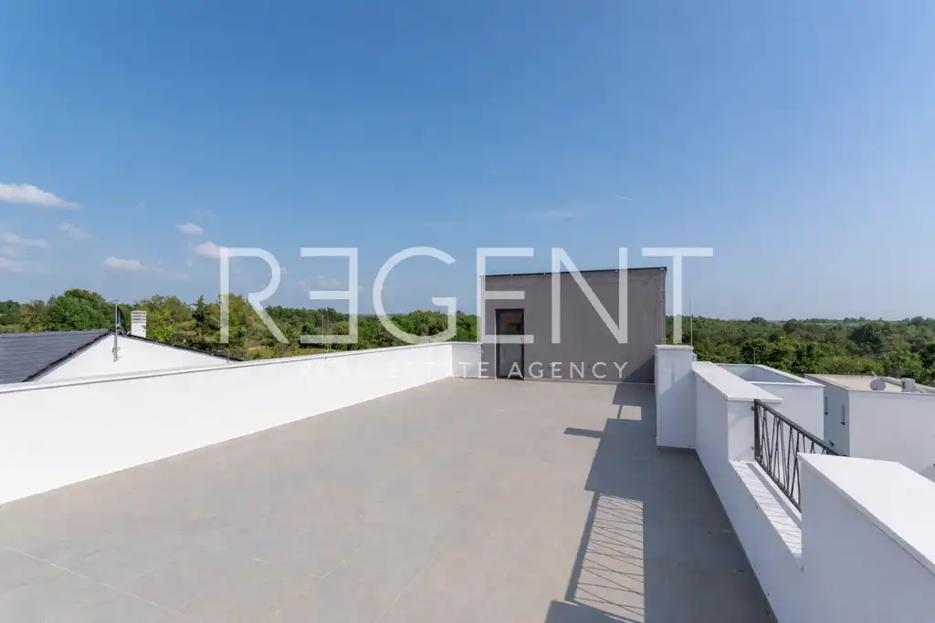 Istria, Vabriga - apartment with a roof terrace