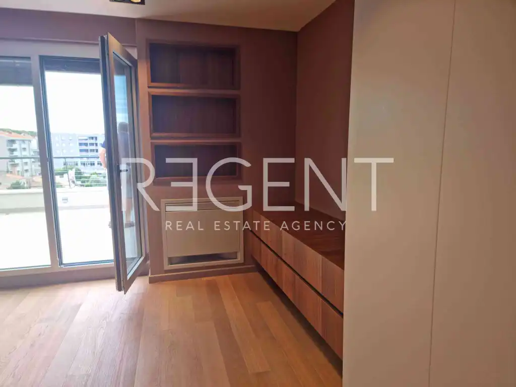 Istrie, Pula - Luxusní Penthouse o velikosti 240 m2 v novostavbě