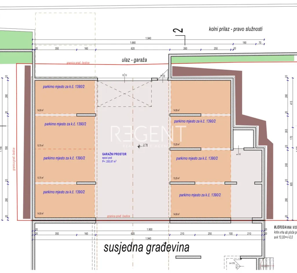 Split, Podstrana - Luxusný dvojpodlažný byt prvý rad pri mori, 200 m2
