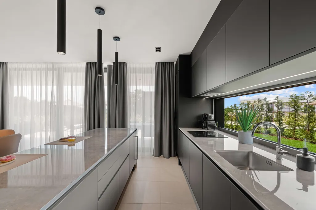 Istria, Parenzo – Ville di design in fila con una splendida vista sul mare