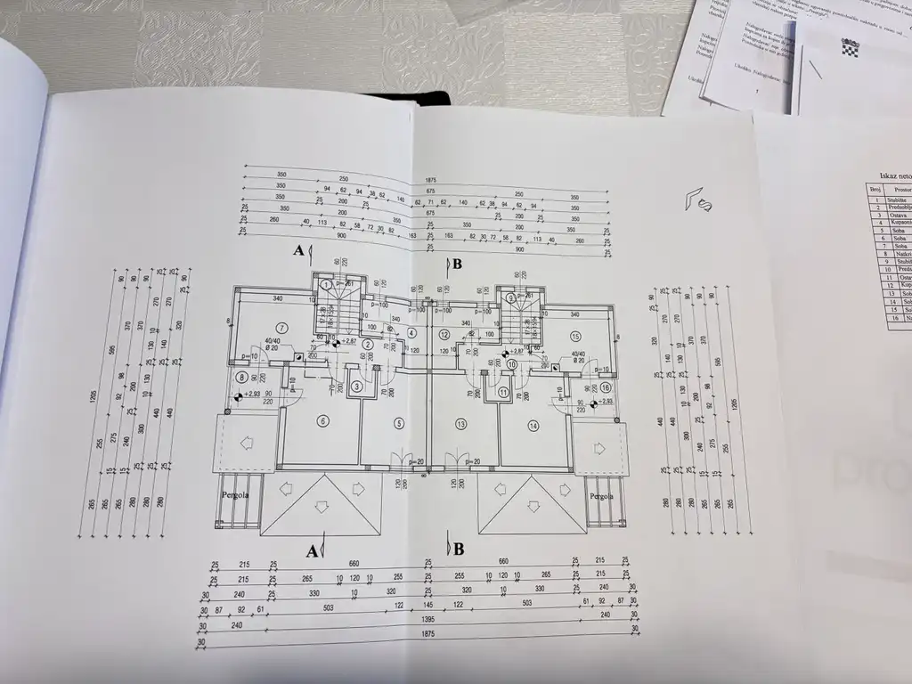 Poreč, Vežnaveri – Maison avec deux appartements