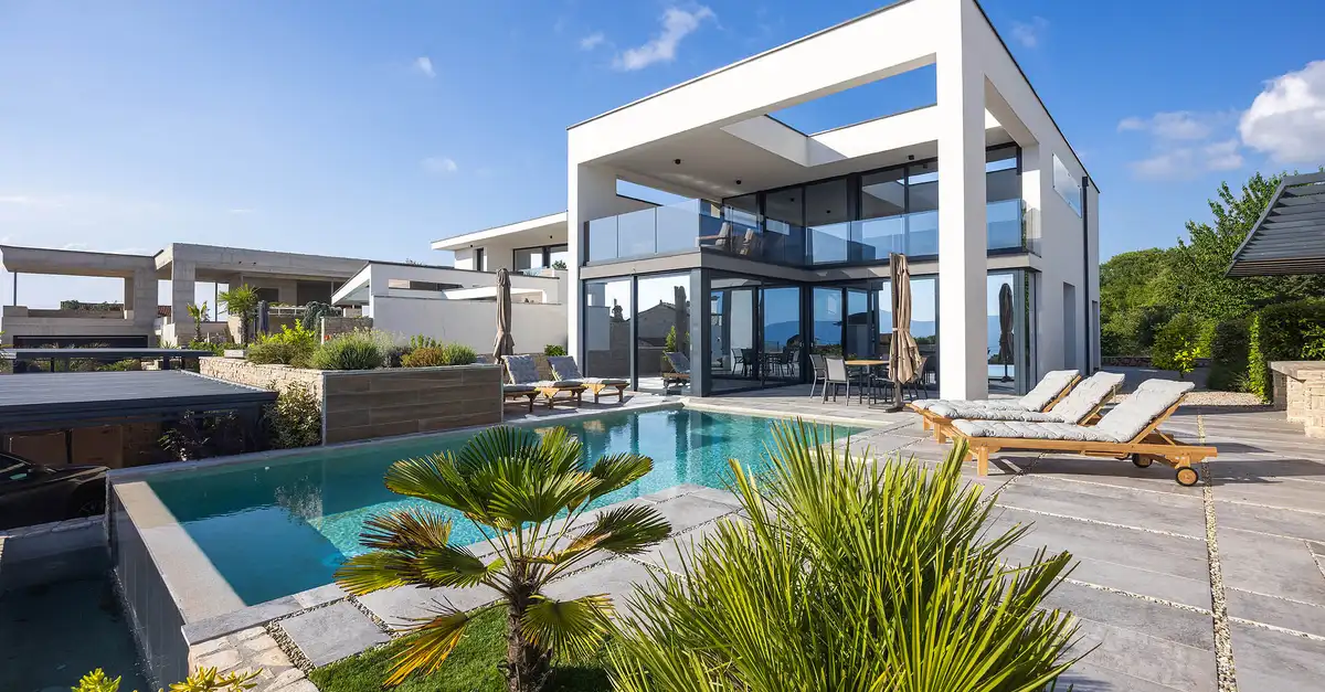 Modern Luxury Villa with Infinity Pool & Sea View