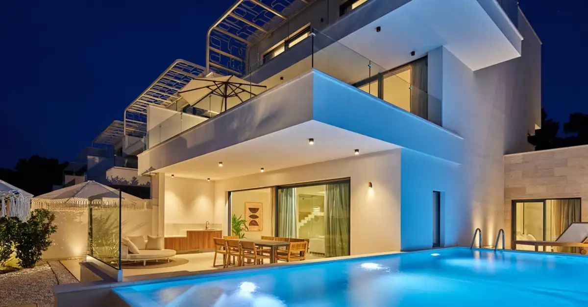 Modern Villa with Sea View
