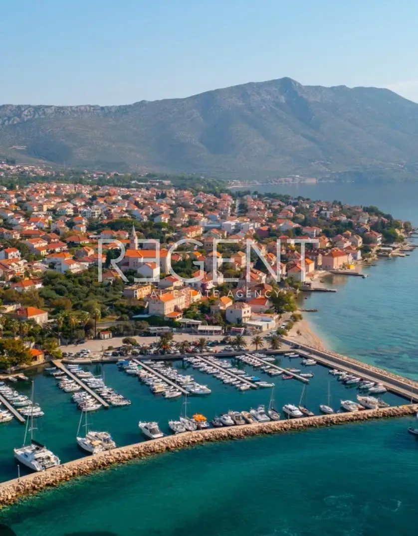Pelješac, Orebić, terrain constructible - opportunité d'investissement idéale