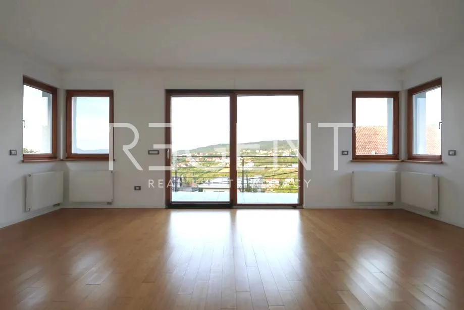 Zagreb, Gramača – two-story penthouse 212 sqm, 5 bedrooms, terrace, garage