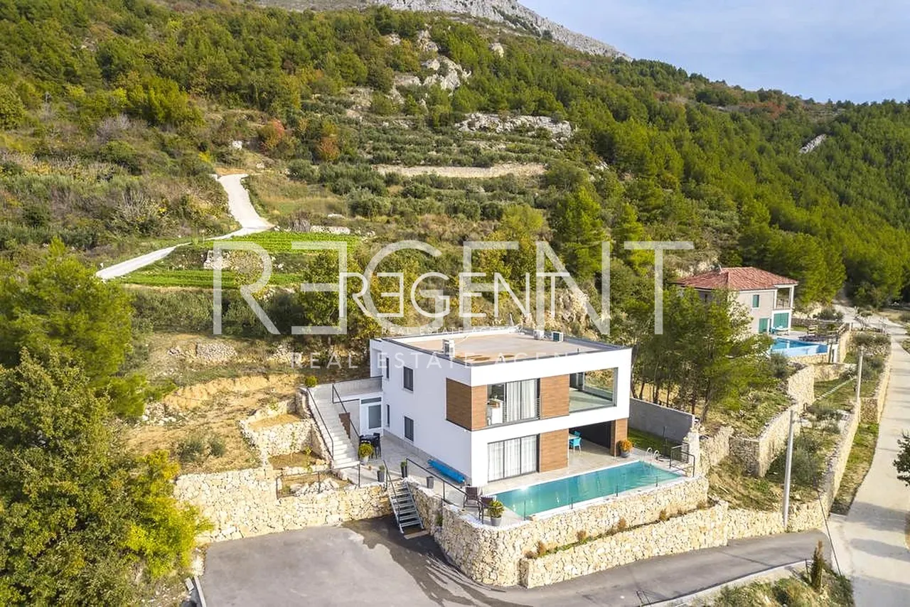 Split, Podstrana – Mestská vila s panoramatickým výhľadom