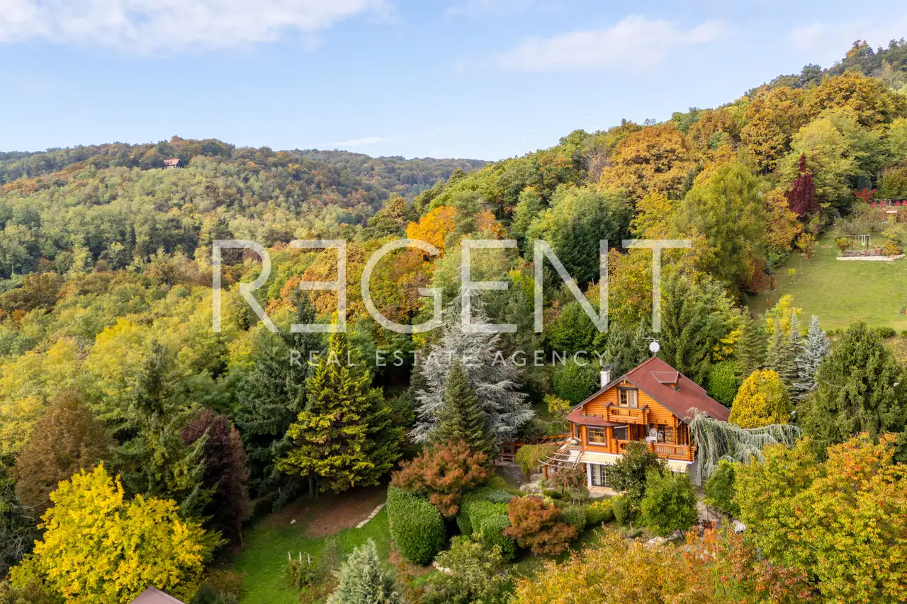 Zagreb, Podsljeme - Šarmantna drvena kuća s panoramskim pogledom