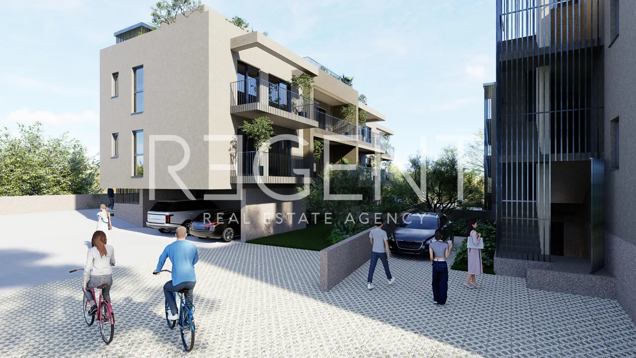 Trogir - Dvosoban stan s vrtom 106 m2, novogradnja