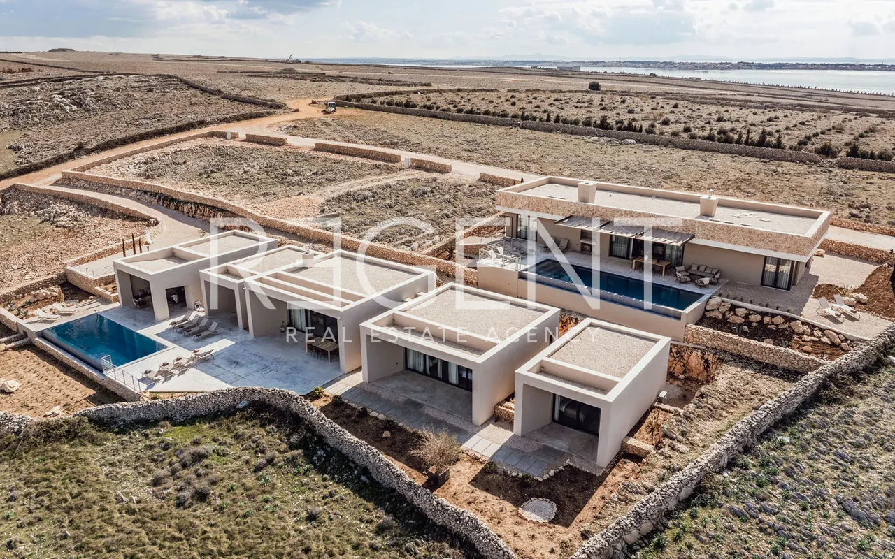 Pag, Povljana - Luxurious villa with heated pool and sea view