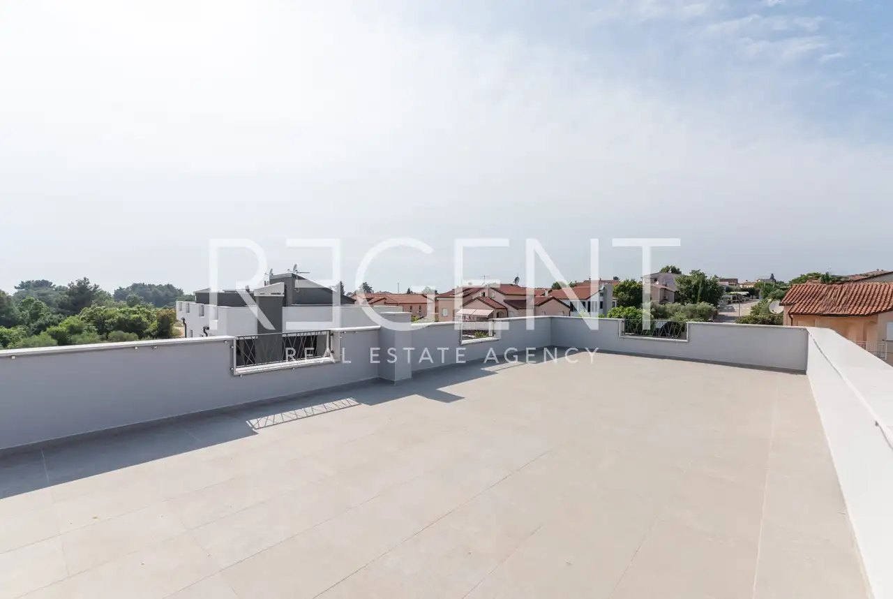 Istria, Vabriga - apartment with a roof terrace