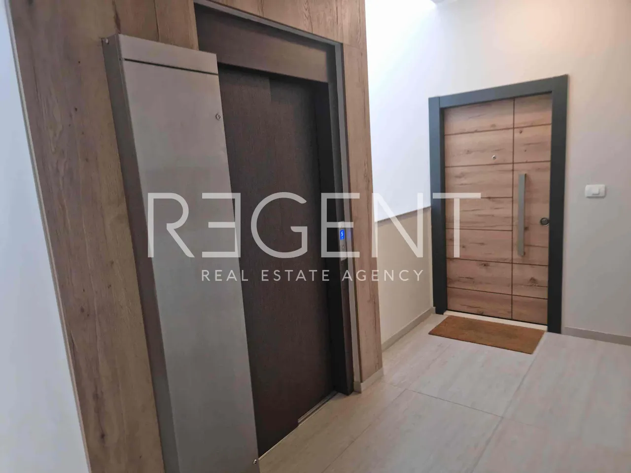 Istrie, Pula - Luxusní Penthouse o velikosti 240 m2 v novostavbě