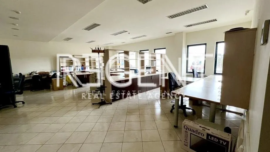Istria, Buje - Warehouse/office space 884 m2