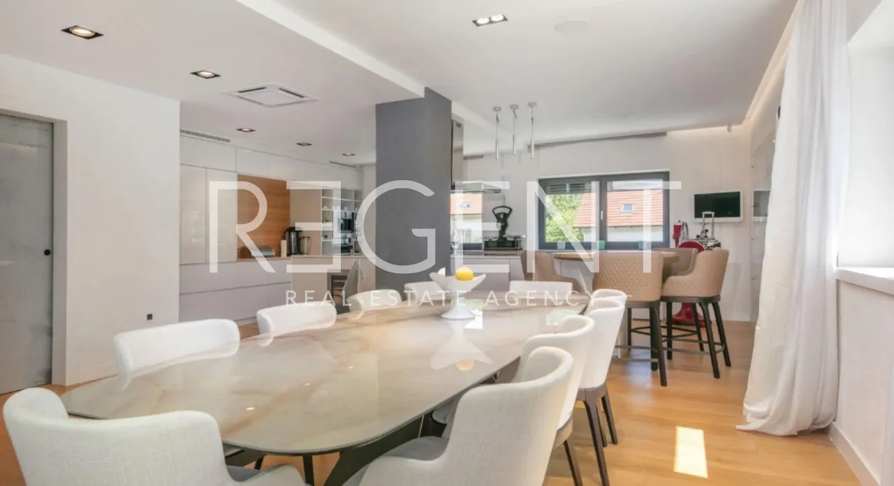 Vila 500 m², Šestine — sauna, 4 parkovací místa, 4 ložnice