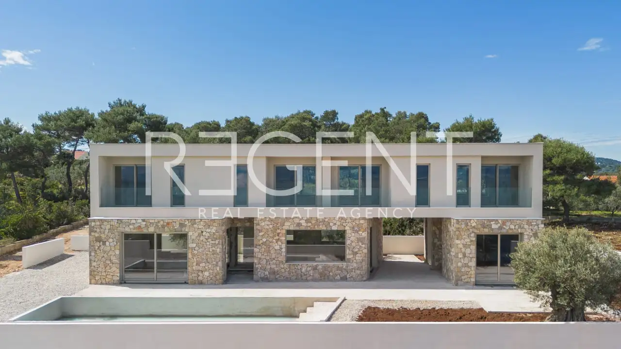 Šolta - Villa moderna con piscina