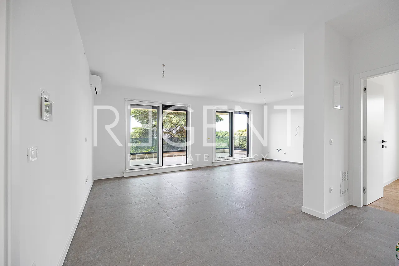 Istra, Tar - Ekskluziven penthouse s strešno teraso v novogradnji 130 m2