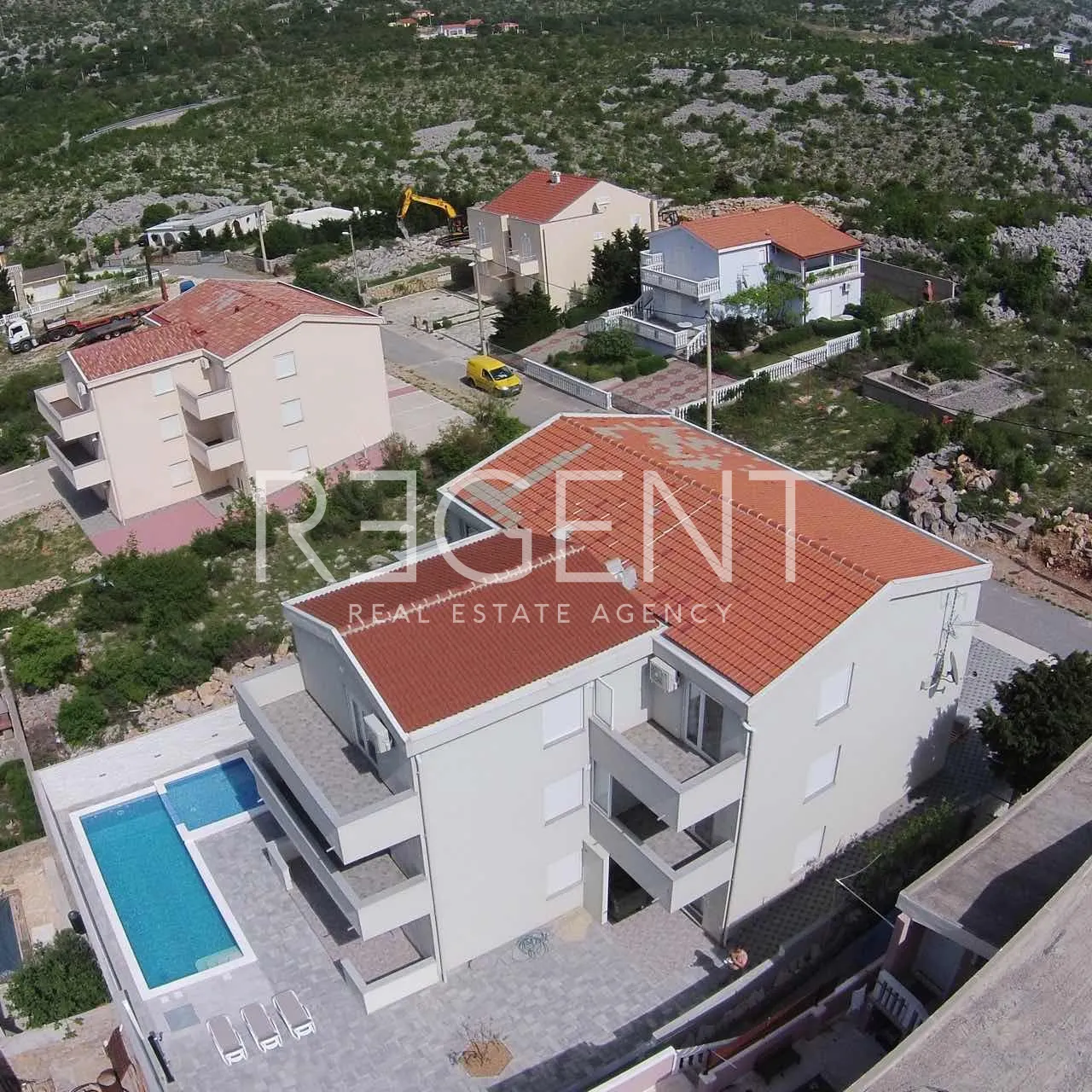 Karlobag, Cesarica – Haus mit Apartments mit Meerblick