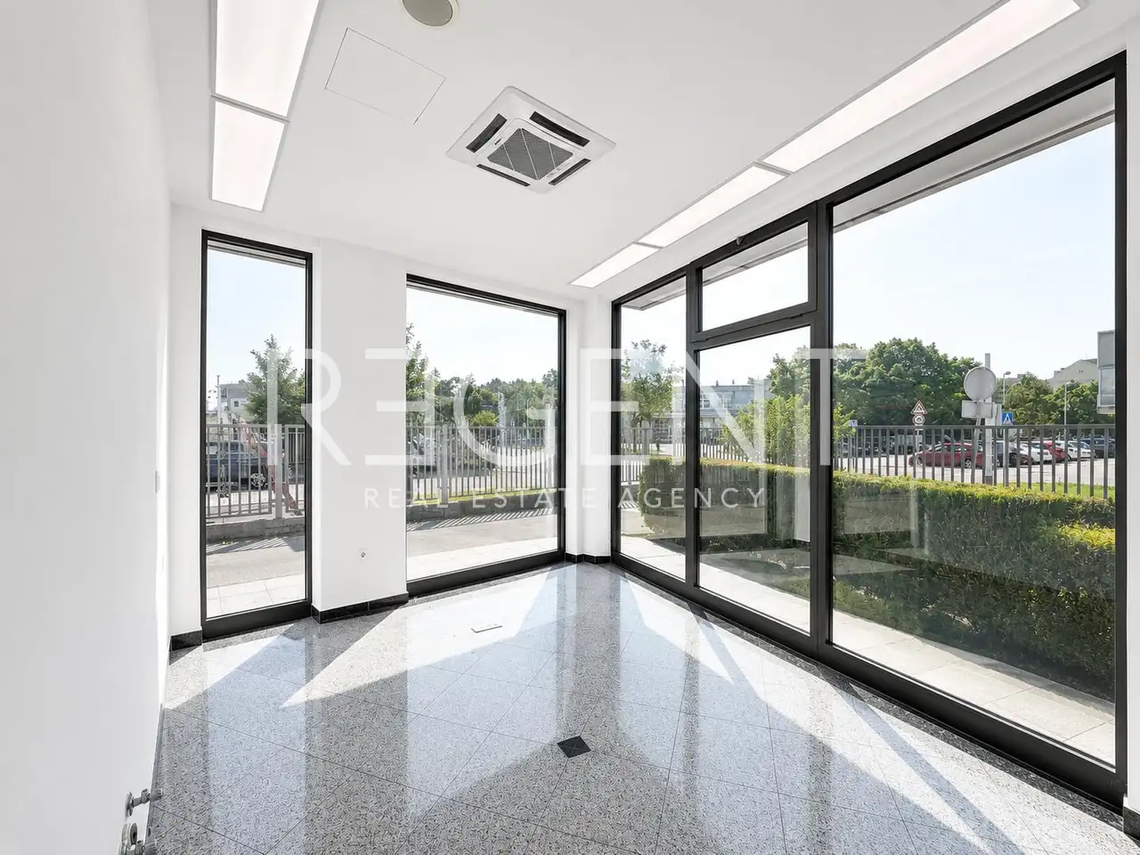 Zagreb, Malešnica – commercial space 110 sq m for rent, 2 parking spaces