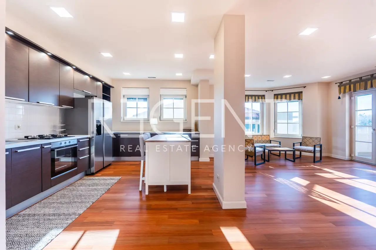 Zagreb, Remete - Spacious four-room apartment for rent