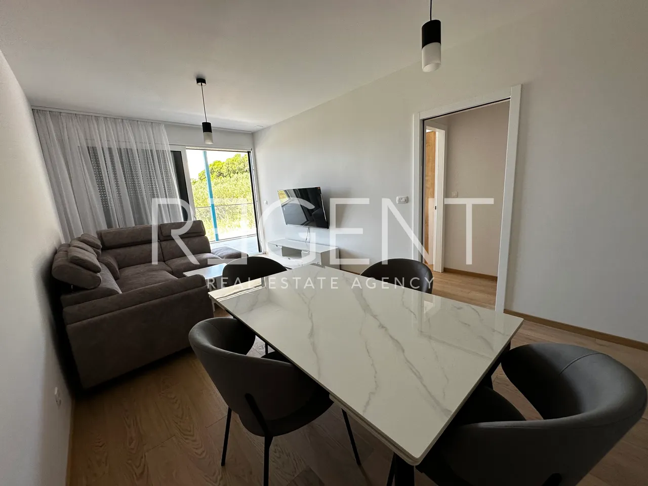 Spalato, Žnjan - Appartamento con due camere da letto in affitto a lungo termine, 80m2