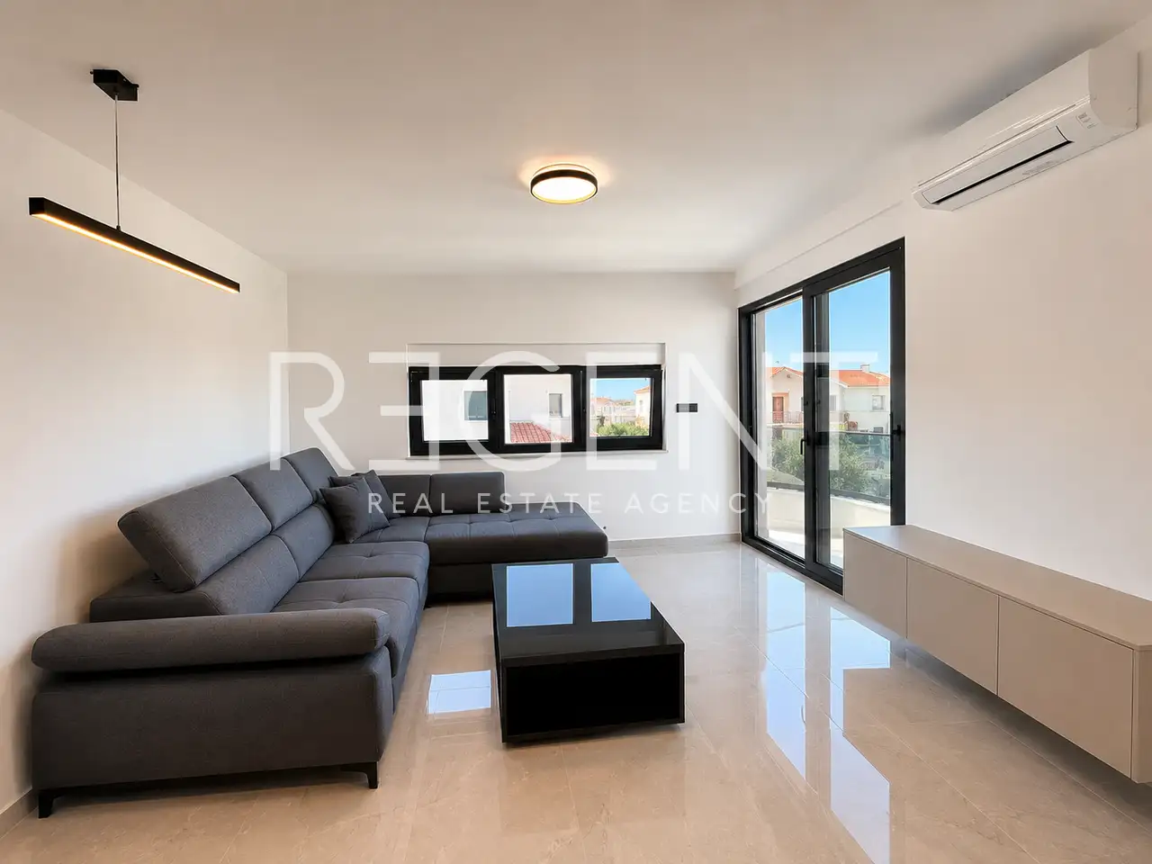 Byt 65 m2, Brodarica, Šibenik - 3-izbový, balkón, parkovanie