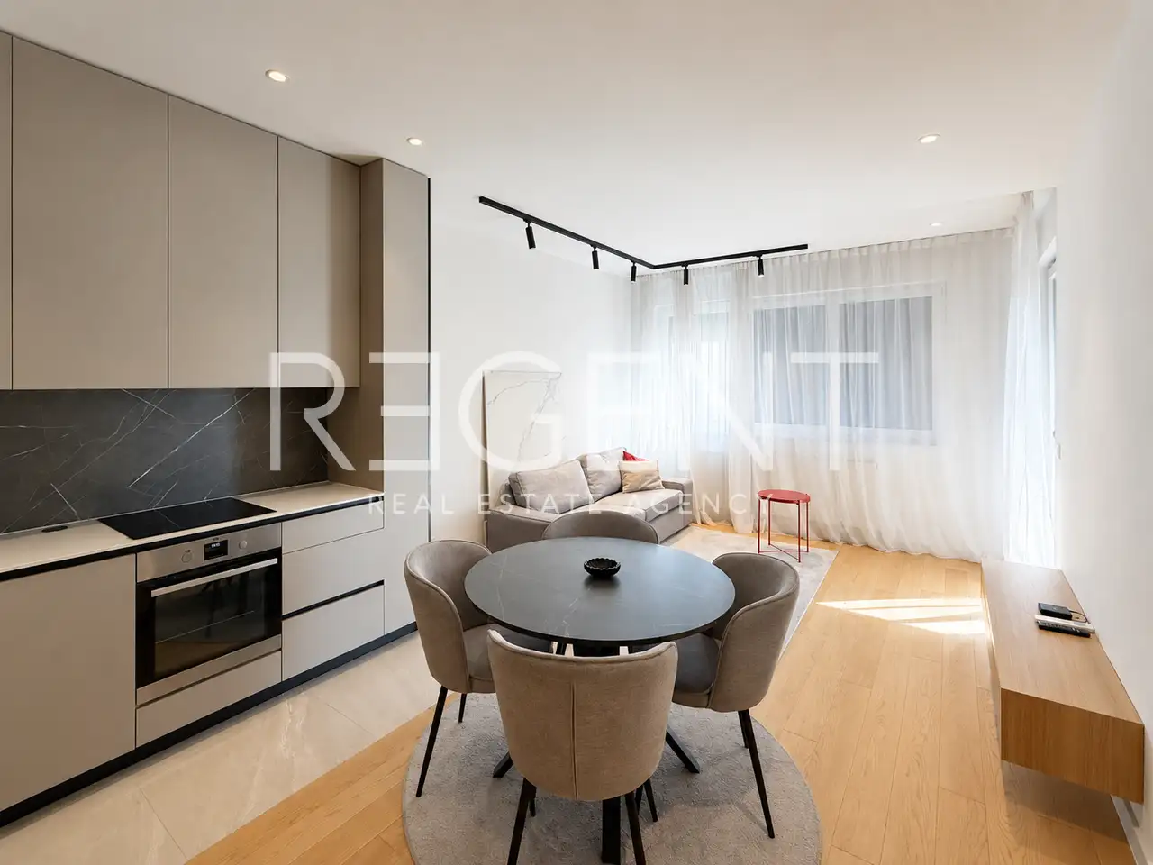 Zagreb, Donje Svetice – stan 60 m², lođa, lift, garaža, VMD
