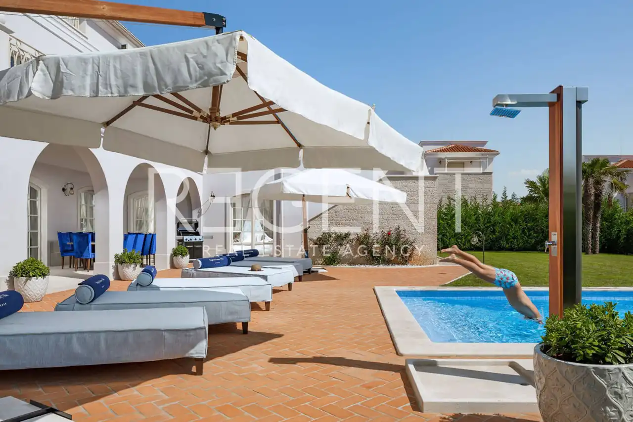 Istria, Vabriga - Luxusná a elegantná vila 357 m2