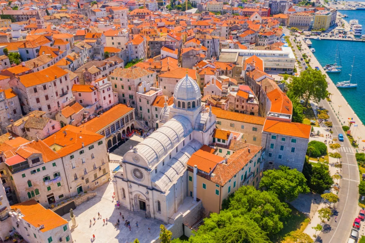 Šibenik, Centar - Kamienny dom w samym centrum Szybenika 94 m2
