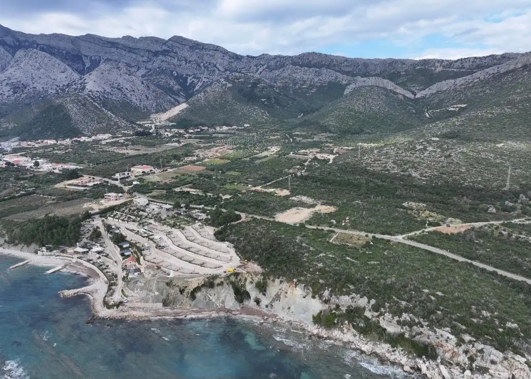 INVESTIČNÍ PŘÍLEŽITOST – ZEMĚDĚLSKÉ POZEMKY U MAGISTRÁLY