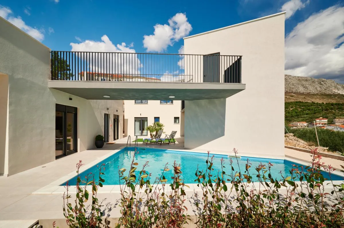 Split, Dugi Rat - Moderní vila s výhledem na moře