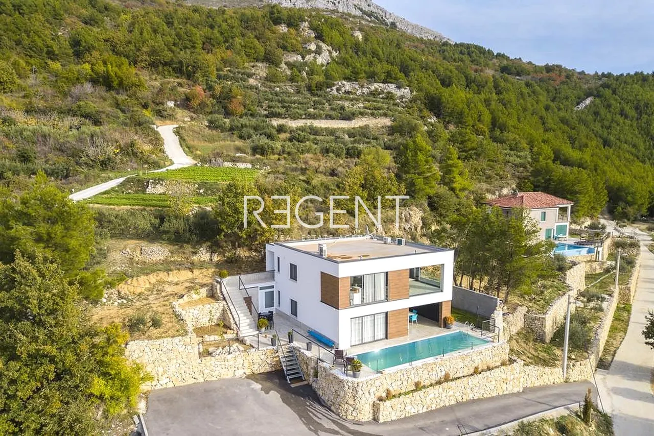 Split, Podstrana – Městská vila s panoramatickým výhledem