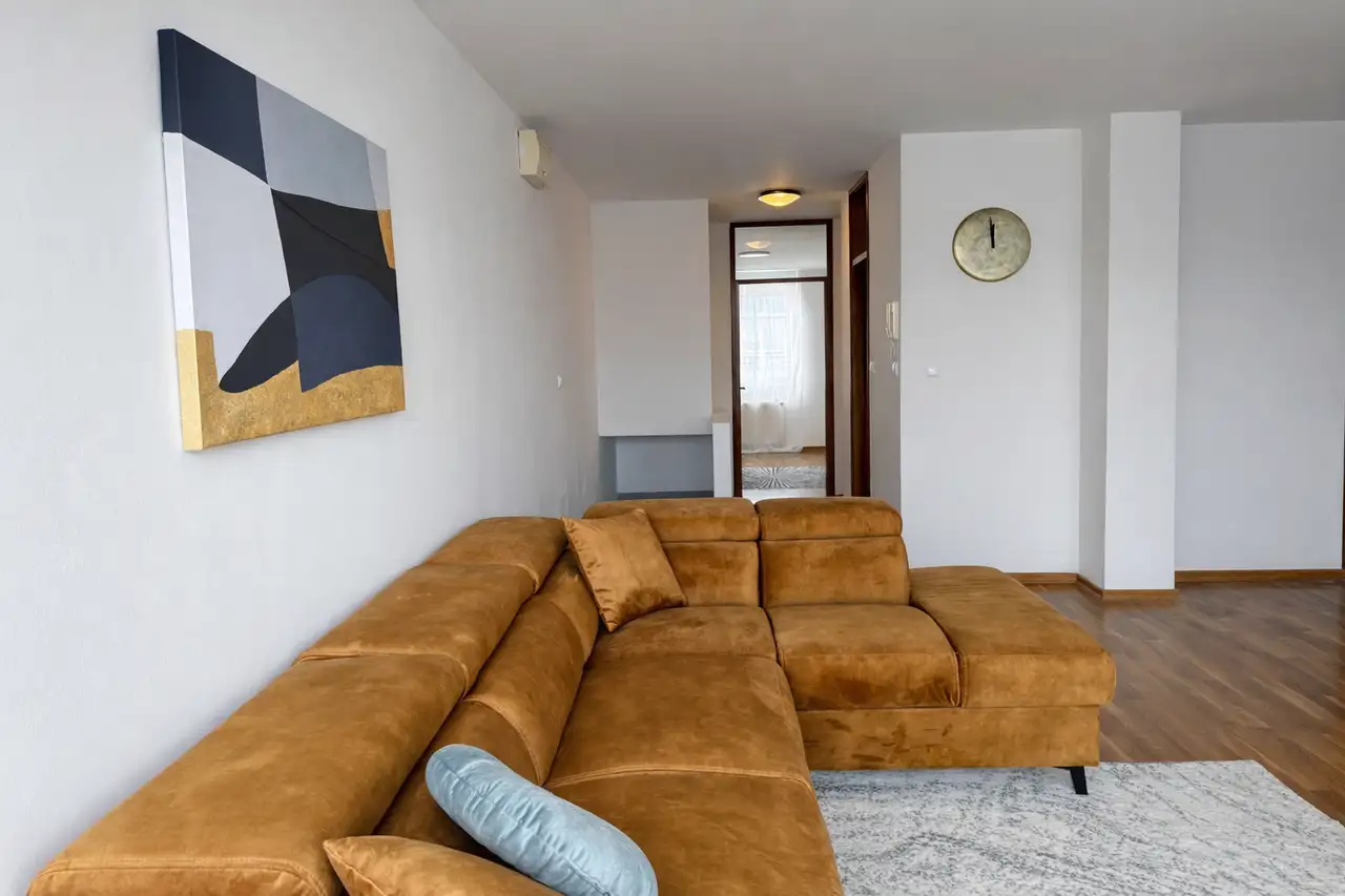 Zagreb, Vrbani - appartement de trois pièces à louer