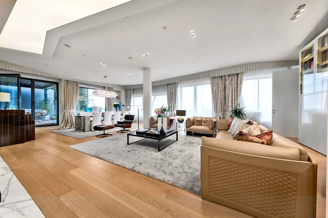 Zagreb, Center Cvjetni – Penthouse - neponovljiva nepremičnina v samem centru Zagreba
